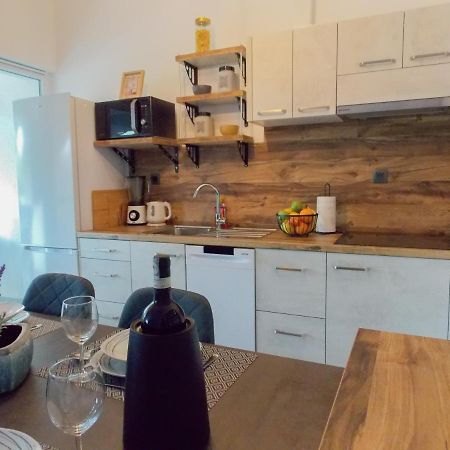 Apartman Bamboo Нин Екстериор снимка