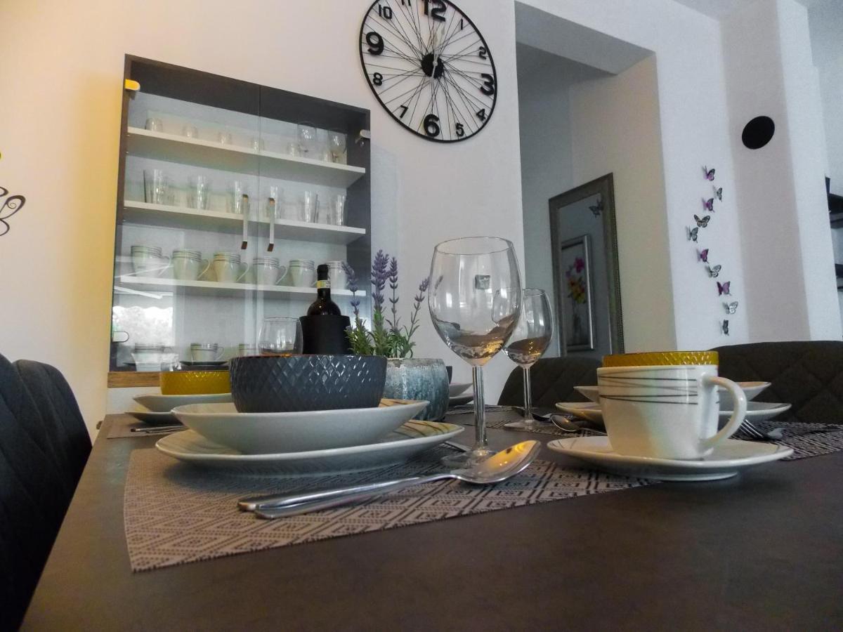 Apartman Bamboo Нин Екстериор снимка