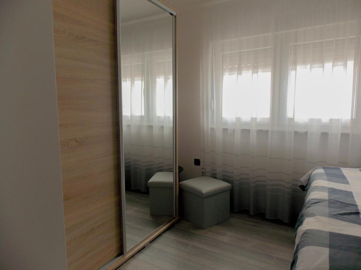 Apartman Bamboo Нин Екстериор снимка