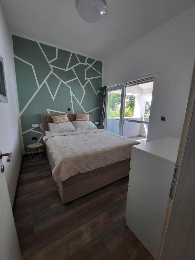 Apartman Bamboo Нин Екстериор снимка