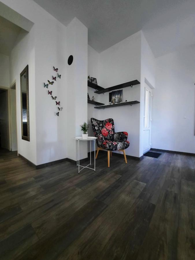 Apartman Bamboo Нин Екстериор снимка